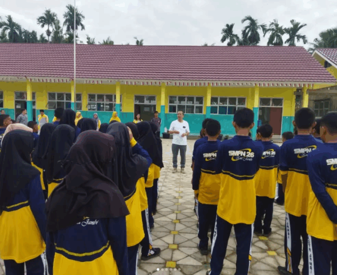 SMP Negeri 26 Kota Jambi Gelar Kegiatan Gotong Royong Bersama