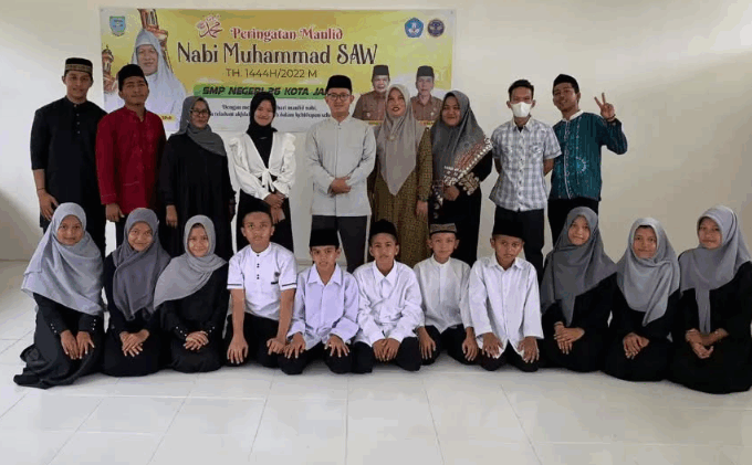 SMPN 26 Kota Jambi Peringati Maulid Nabi Muhammad SAW 1444 H dengan Penuh Khidmat