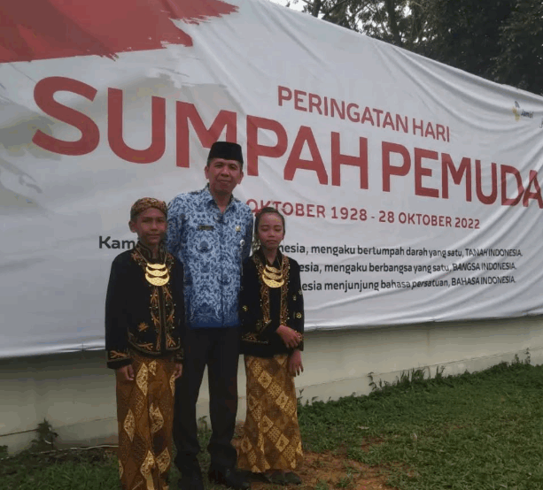 SMP Negeri 26 Kota Jambi Ikuti Upacara Hari Sumpah Pemuda di Lapangan Kantor Wali Kota